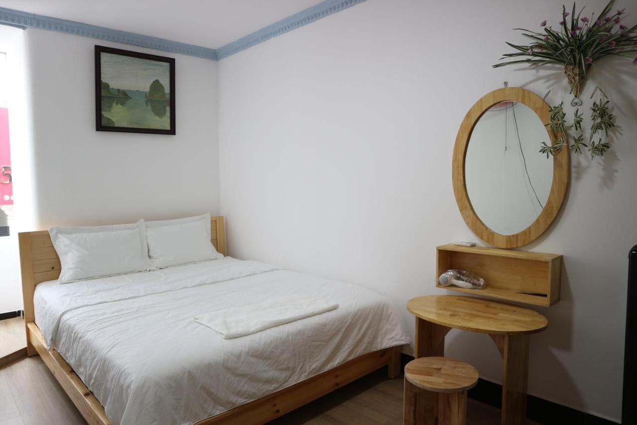 Loan Võ hostel Ho Chi Minh-stad Buitenkant foto